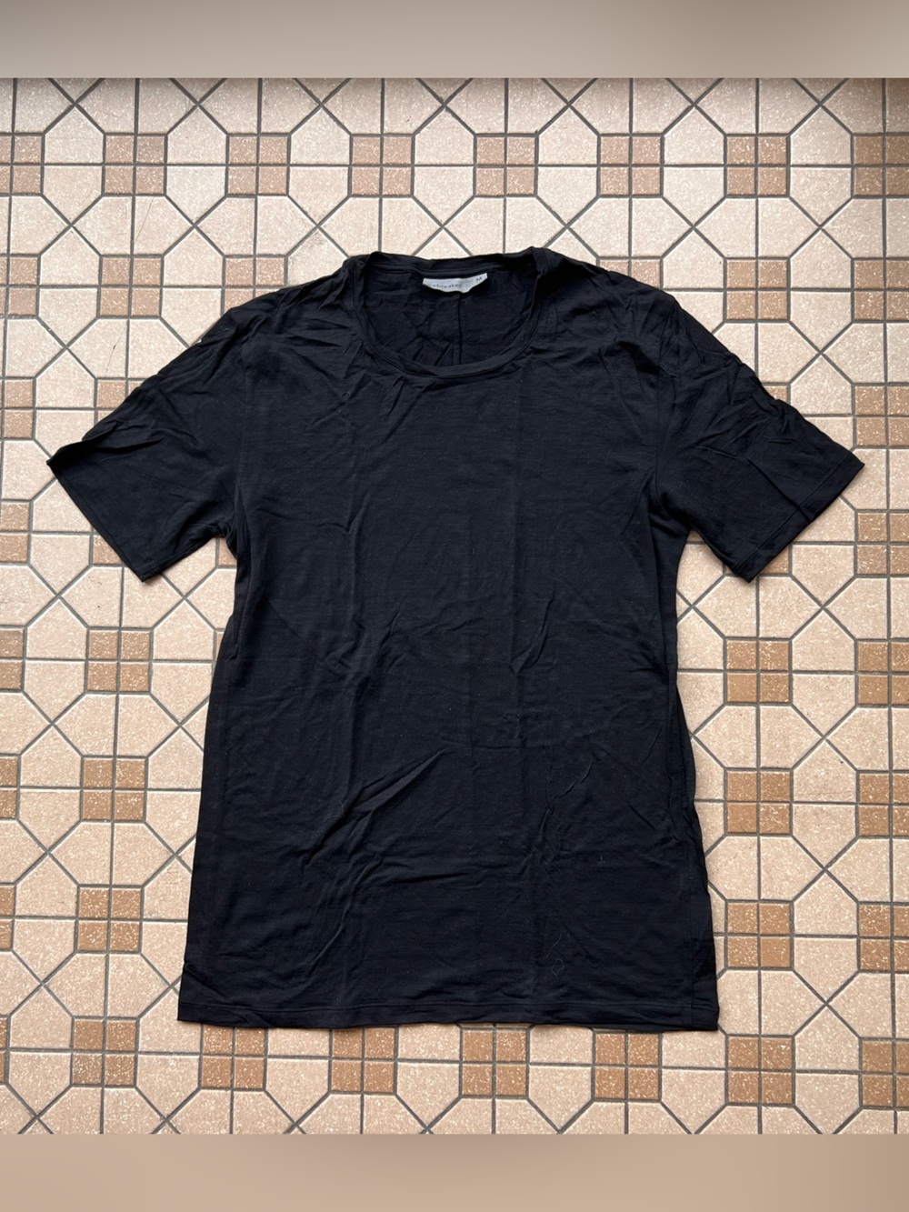 Icebreaker Cool lite Black Short Sleeve Crew Tee / unisex